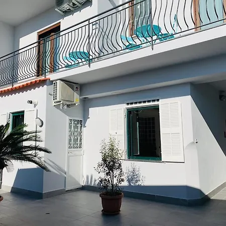 Casa Vacanza Nonno Mario 아파트 트레카세